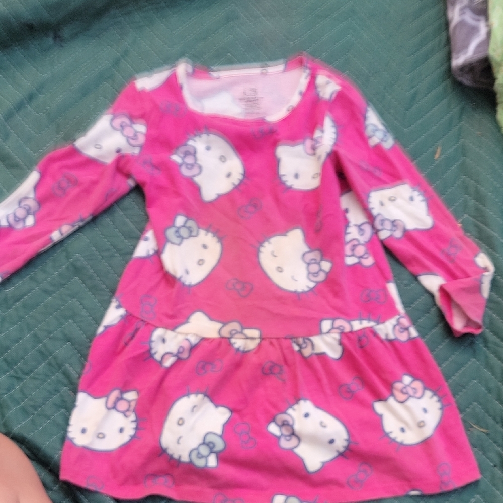 Hello Kitty Pink and White Graphic Tee